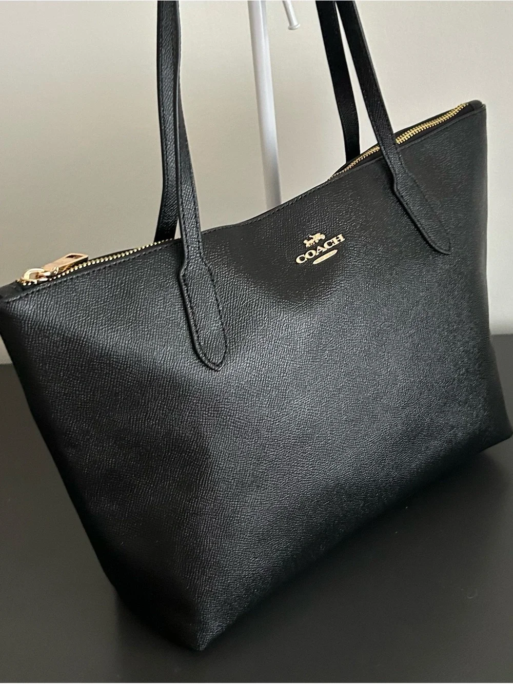 Coach Black Saffiano Leather Zip Top Tote Shoulder Bag Classic Large
